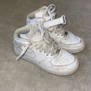 Nike Air force 1 High size: 5.5Y/7.5 womens